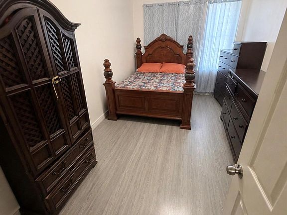 3rd image of 1139 Noble Avenue