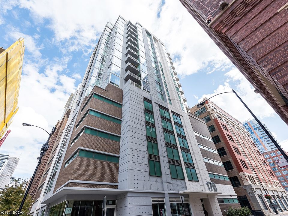 1st image of 170 W Polk St APT 1507