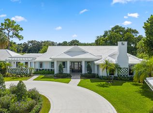 5 Par Club Cir, Golf, FL 33436