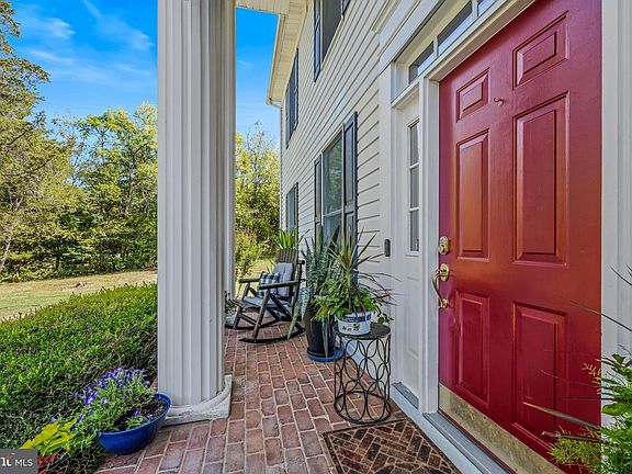 5th image of 288 Hadley Dr