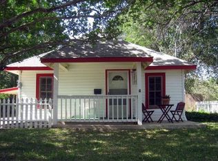 1100 E Travis St, Luling, TX 78648