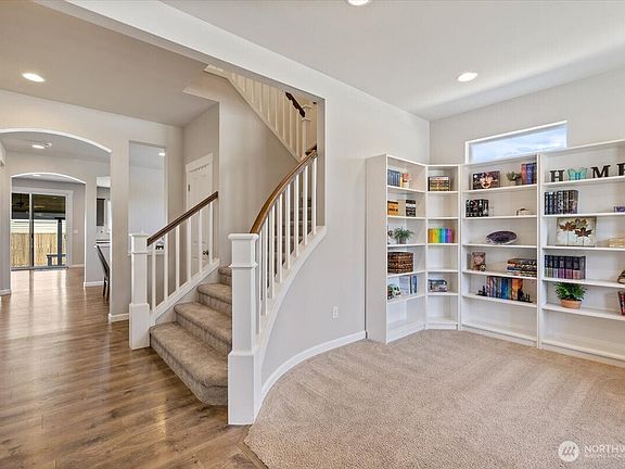 5th image of 3626 84th Avenue NE