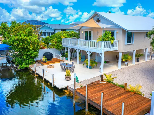 27322 Saint Martin Ln, Ramrod Key, FL 33042