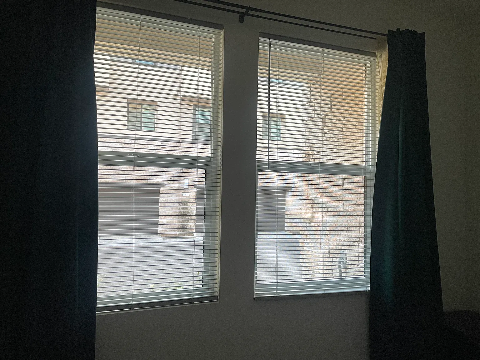 4 bed, 2001 sqft, $1,500 — Photo 3