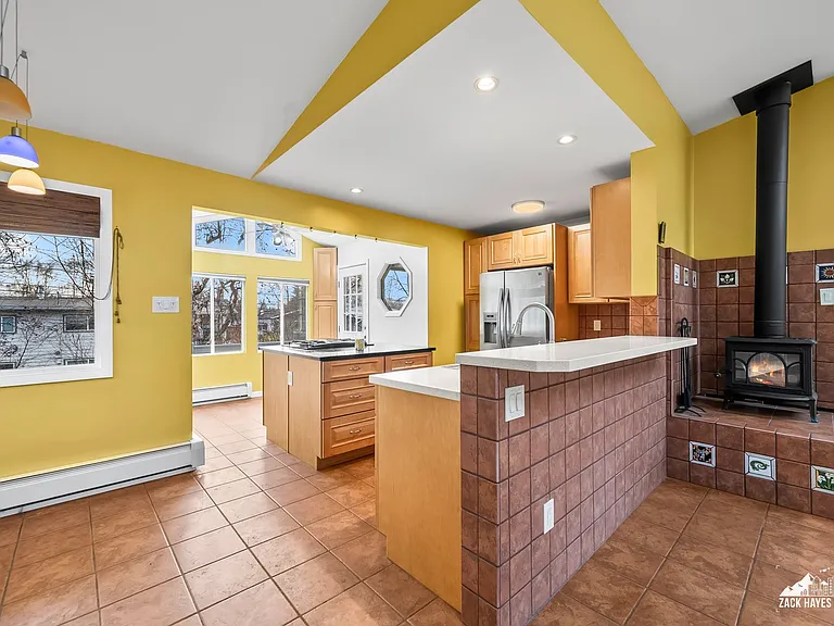 3868 Shannon Cir — Photo 14
