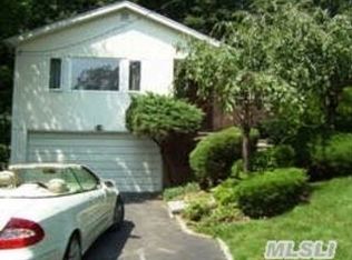 8 Crystal Dr, Great Neck, NY