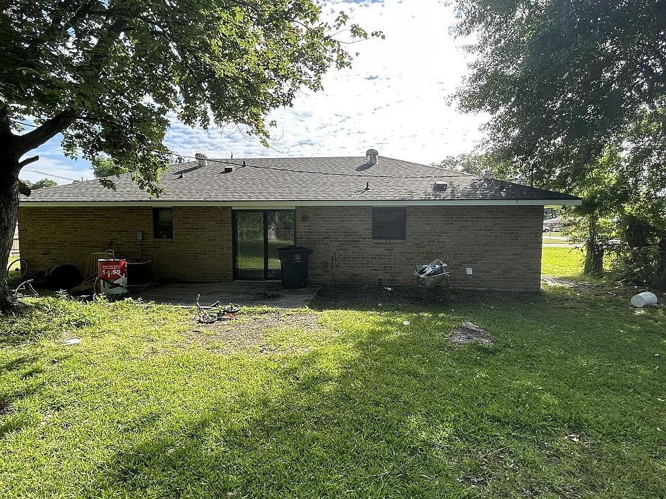 2nd image of 8357 McClelland Dr