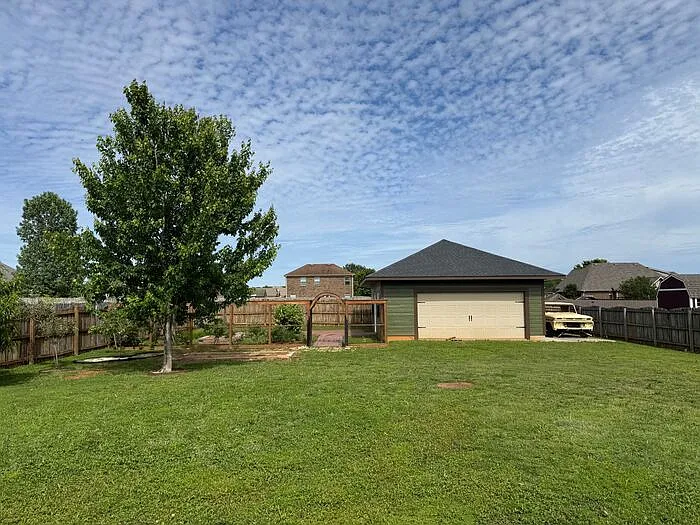 161 Bobo Rd — Photo 34