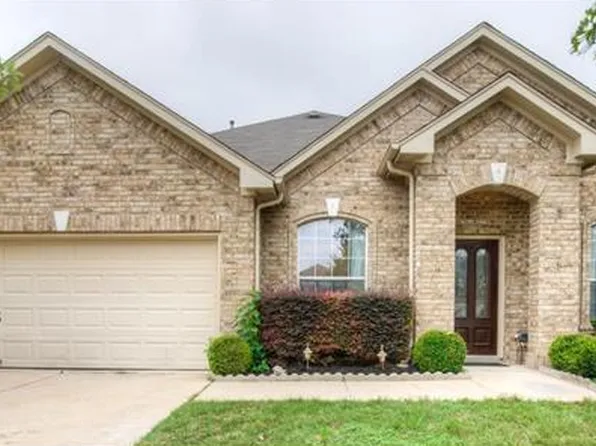 242 Oxford Dr, Kyle, TX 78640