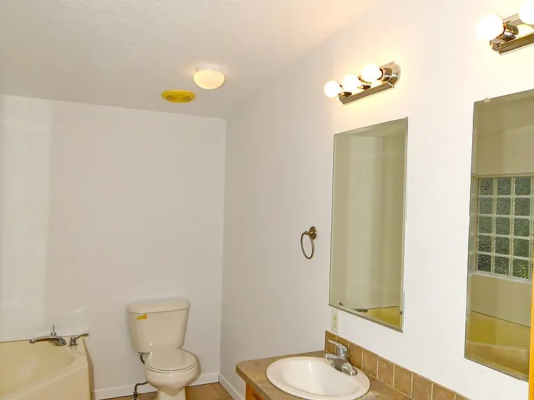 2820 Toho Trl — Photo 15