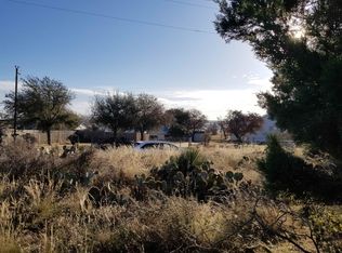 745 E Island Dr, Bluffton, TX 78607