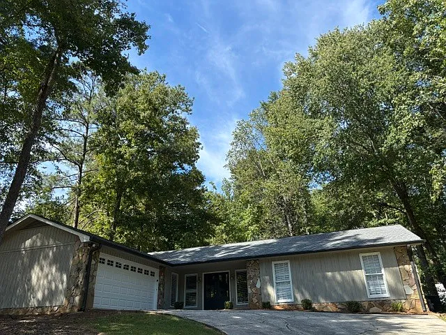 3369 Mountain Hollow Dr