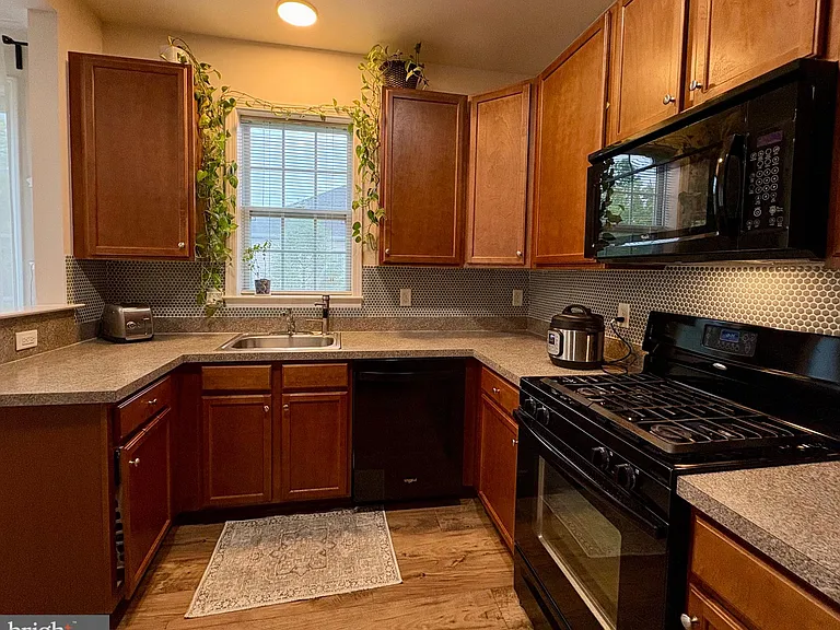 138 Timberlake Dr — Photo 11