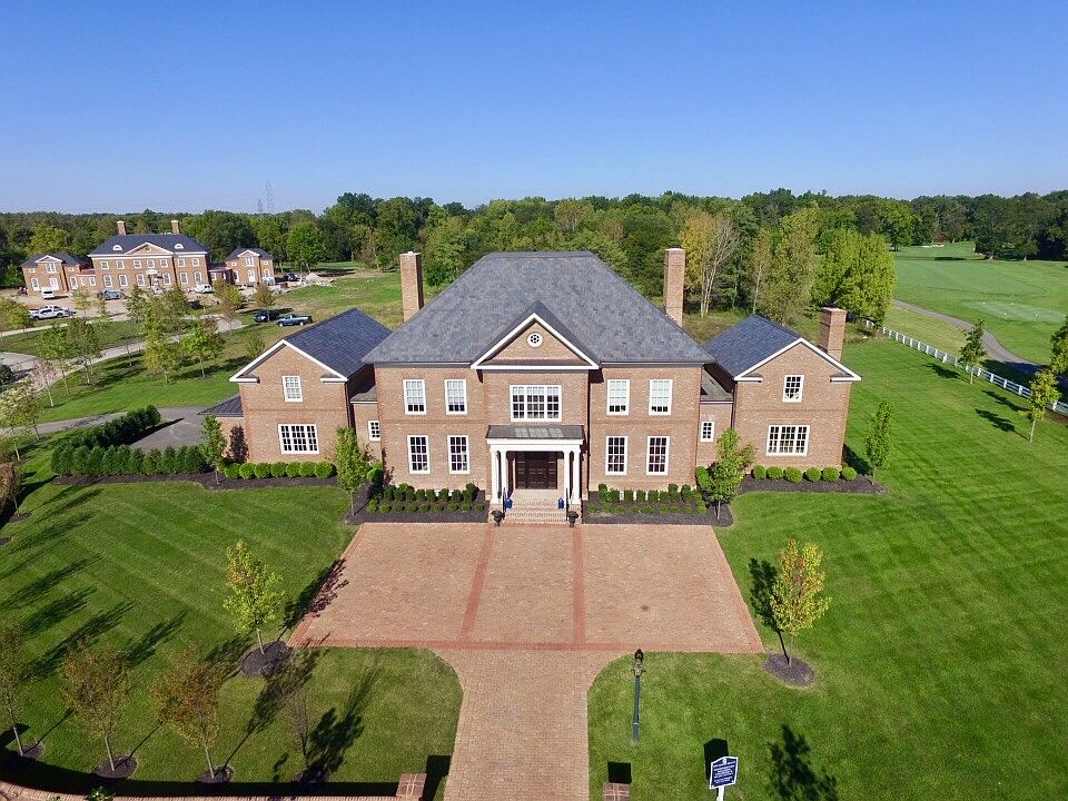 1st image of 9 Highgrove