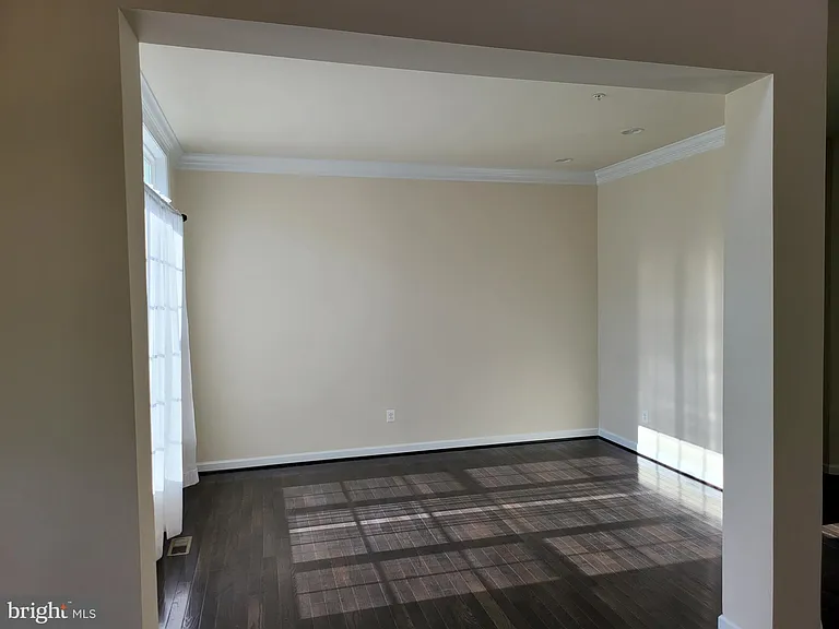 15406 Sir Edwards Dr — Photo 9