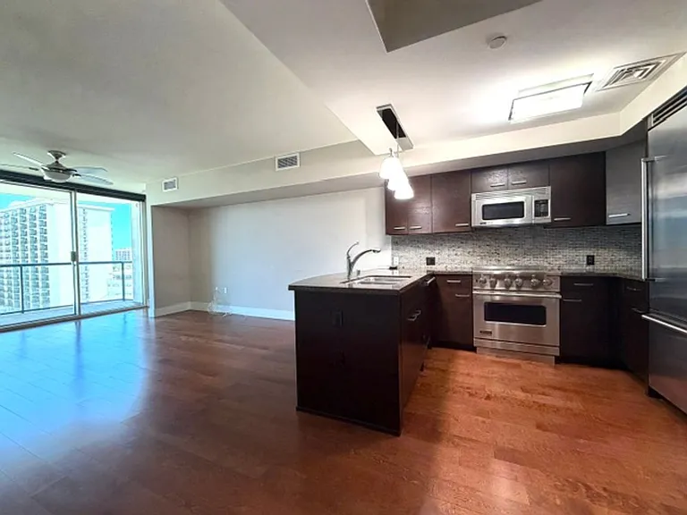 1837 Kalakaua Ave #1102 — Photo 2