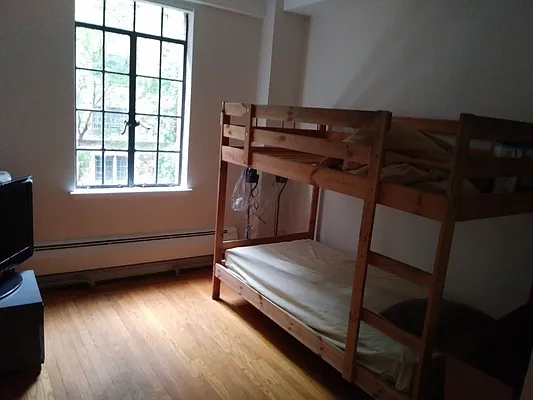 Rented by Tudor Realty | media 8