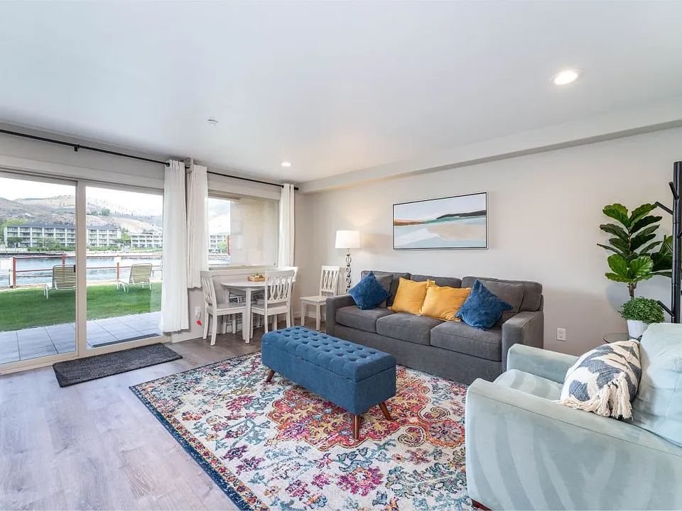 322 W Woodin Ave #612-1