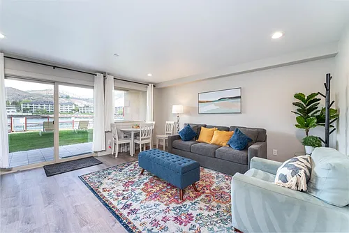 322 W Woodin Ave Photo 1