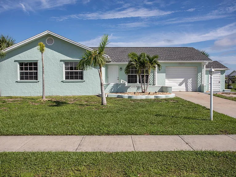 13272 Ebony Ave — Photo 3