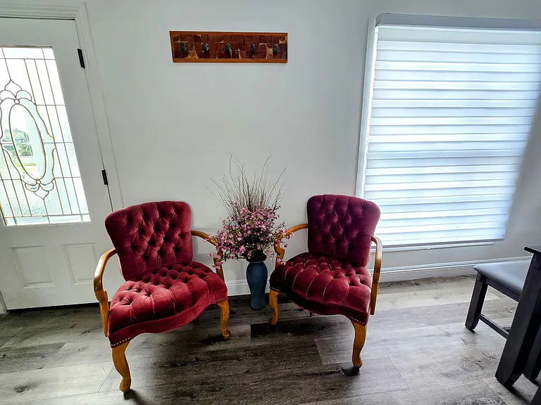 2548 E Wilson Ave — Photo 85