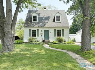 932 N Grove St, Bowling Green, OH 43402