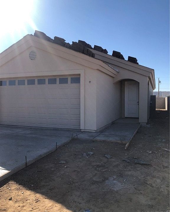 1st image of 3641 N Pearl