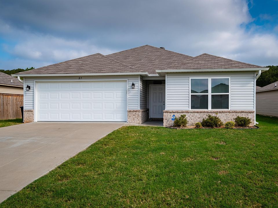 1st image of 27 Curly Leaf Ln