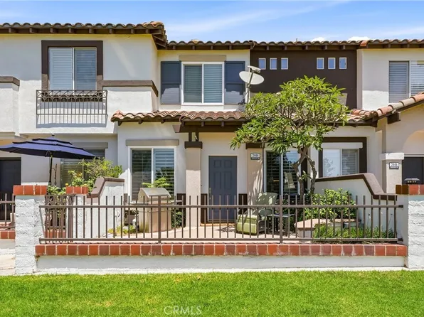 2444 Sunningdale Dr, Tustin, CA 92782