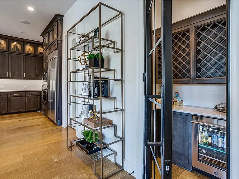 7450 Zachery Dr — Photo 14