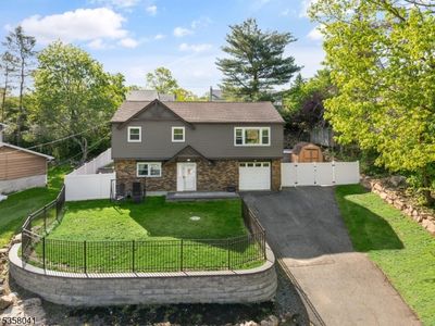 108 Winding Hill Rd, Hopatcong, NJ, 07843