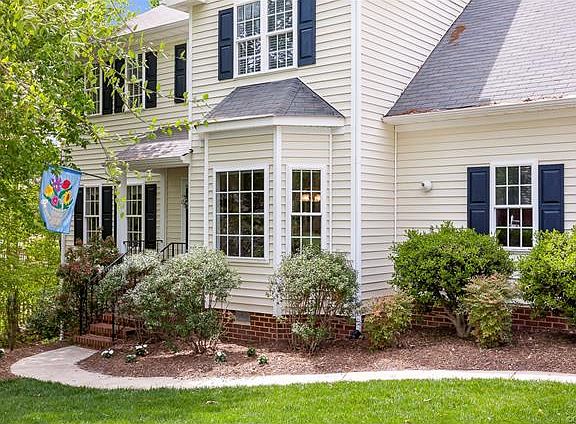 3rd image of 6349 Creekway Ct
