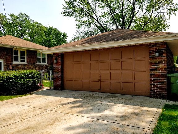 3rd image of 9202 S Tulley Ave