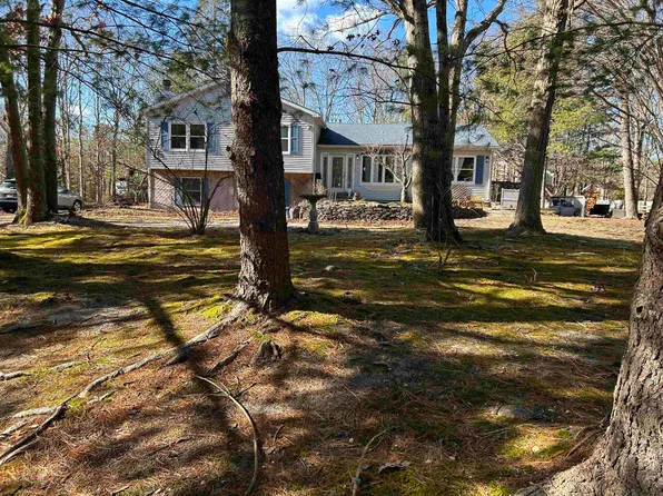 808 Berrywood Ln, Galloway, NJ 08205