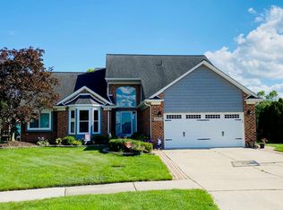 48452 Dunn Ct, Macomb, MI 48044