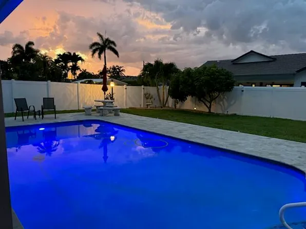1517 SE 14TH Street, Deerfield Beach, FL 33441
