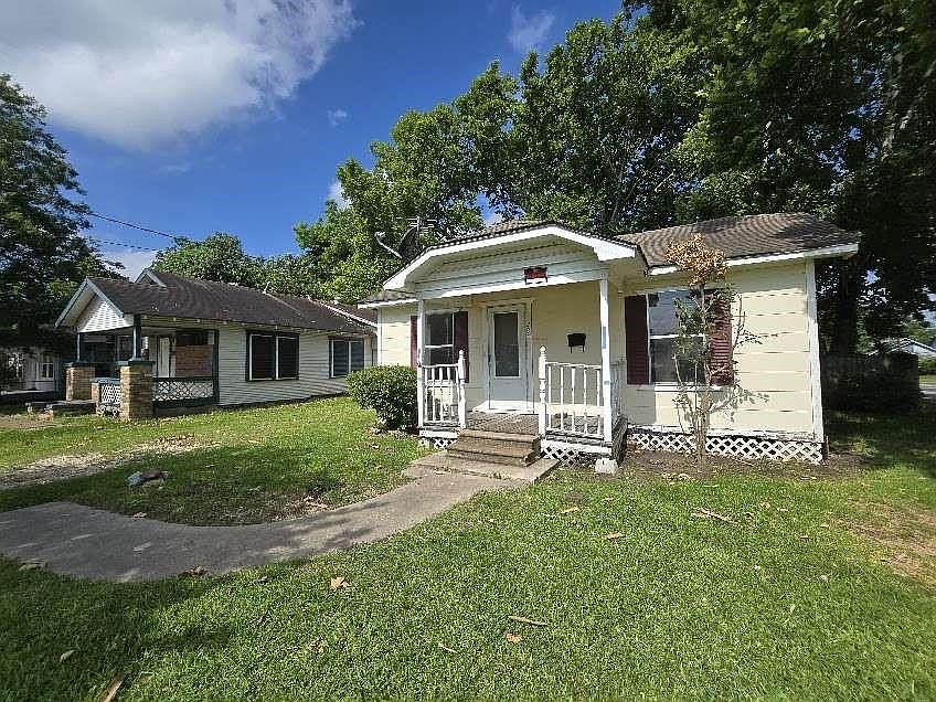 1st image of 200 S Magnolia St