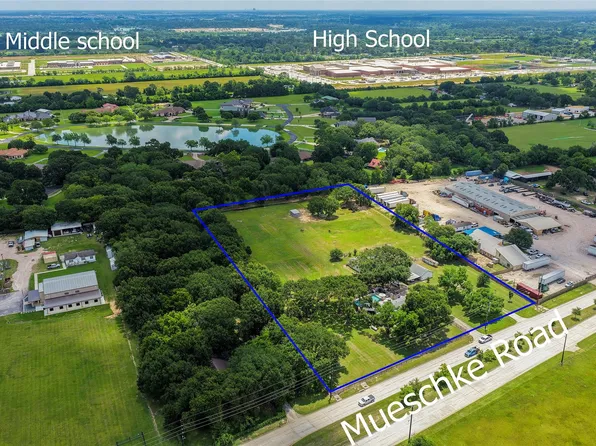 18334 Mueschke Rd, Cypress, TX 77433
