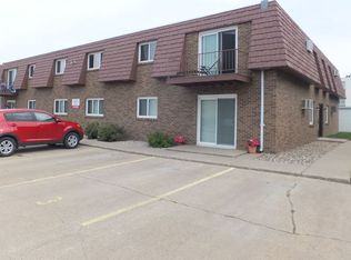 1015 Laramie Dr, Bismarck, ND 58504