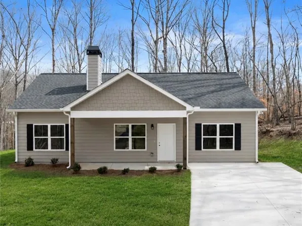 96 Hawks Ridge Ct, Cleveland, GA 30528