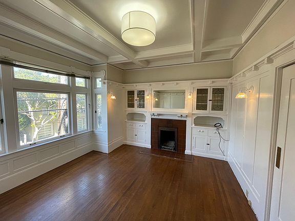 2nd image of 3060 Pierce St APT 1