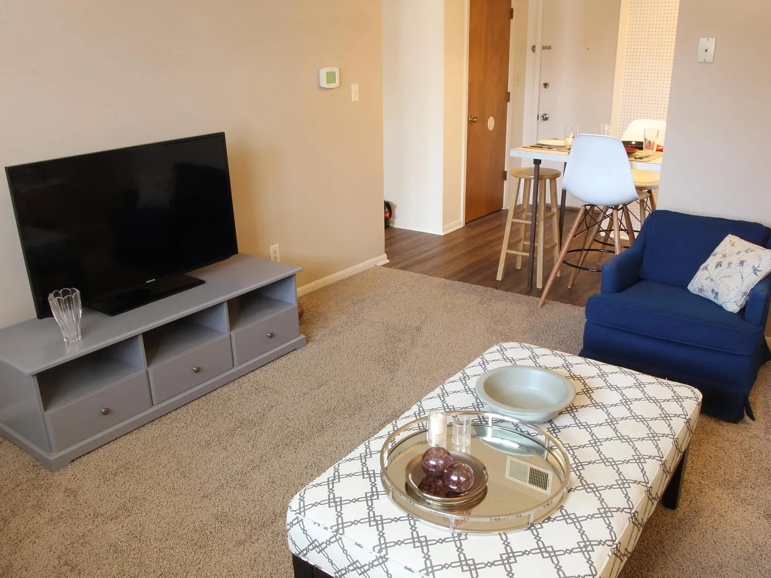 Lee Crest Apartments — Photo 4