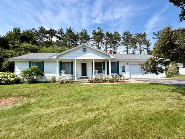635 Snow Apple Ct, Cheboygan, MI 49721