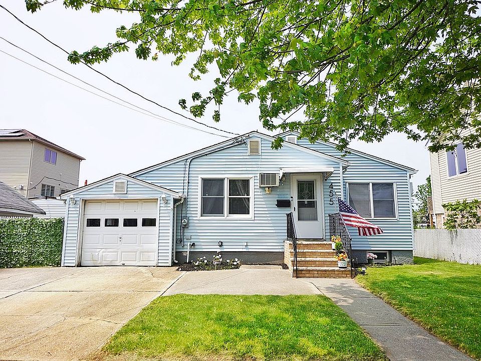 1st image of 455 Stoneham St