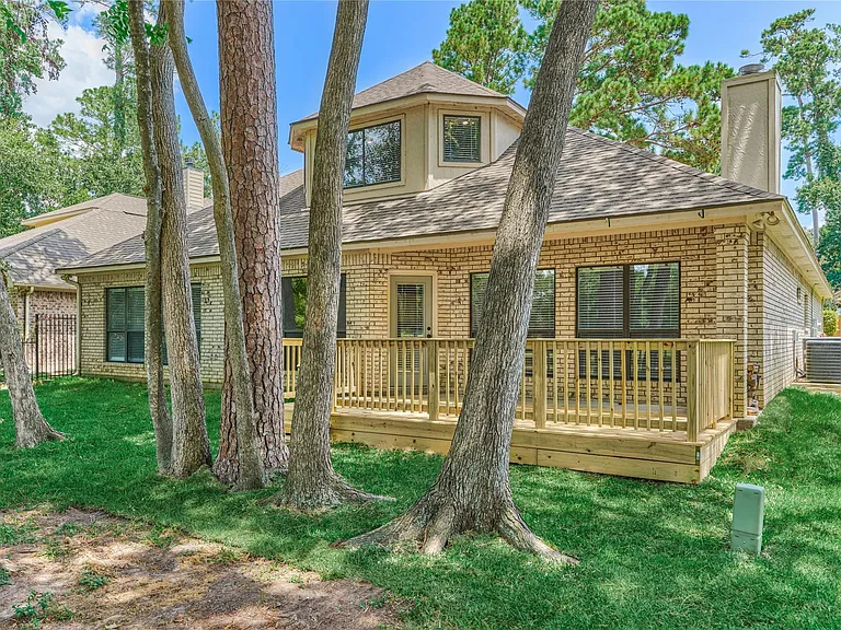 13707 Fountainview Dr — Photo 37