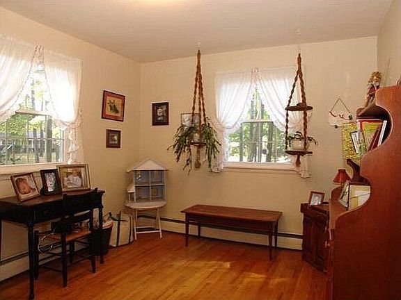 5th image of 3 Pinewood Dr