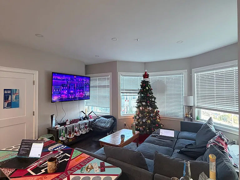 156 Hillside St #1 — Photo 3