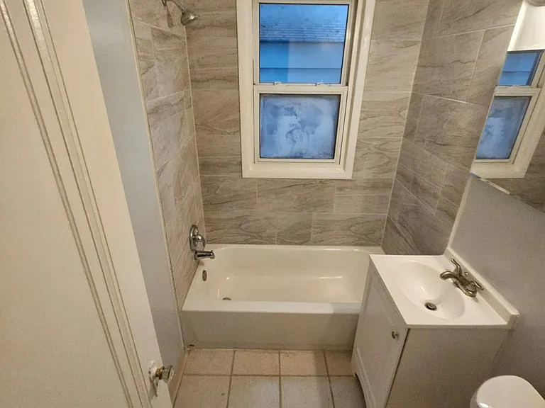 1546 Anne Ave #1 — Photo 8