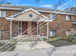 7984 Green Meadow Ct #4, Jenison, MI 49428