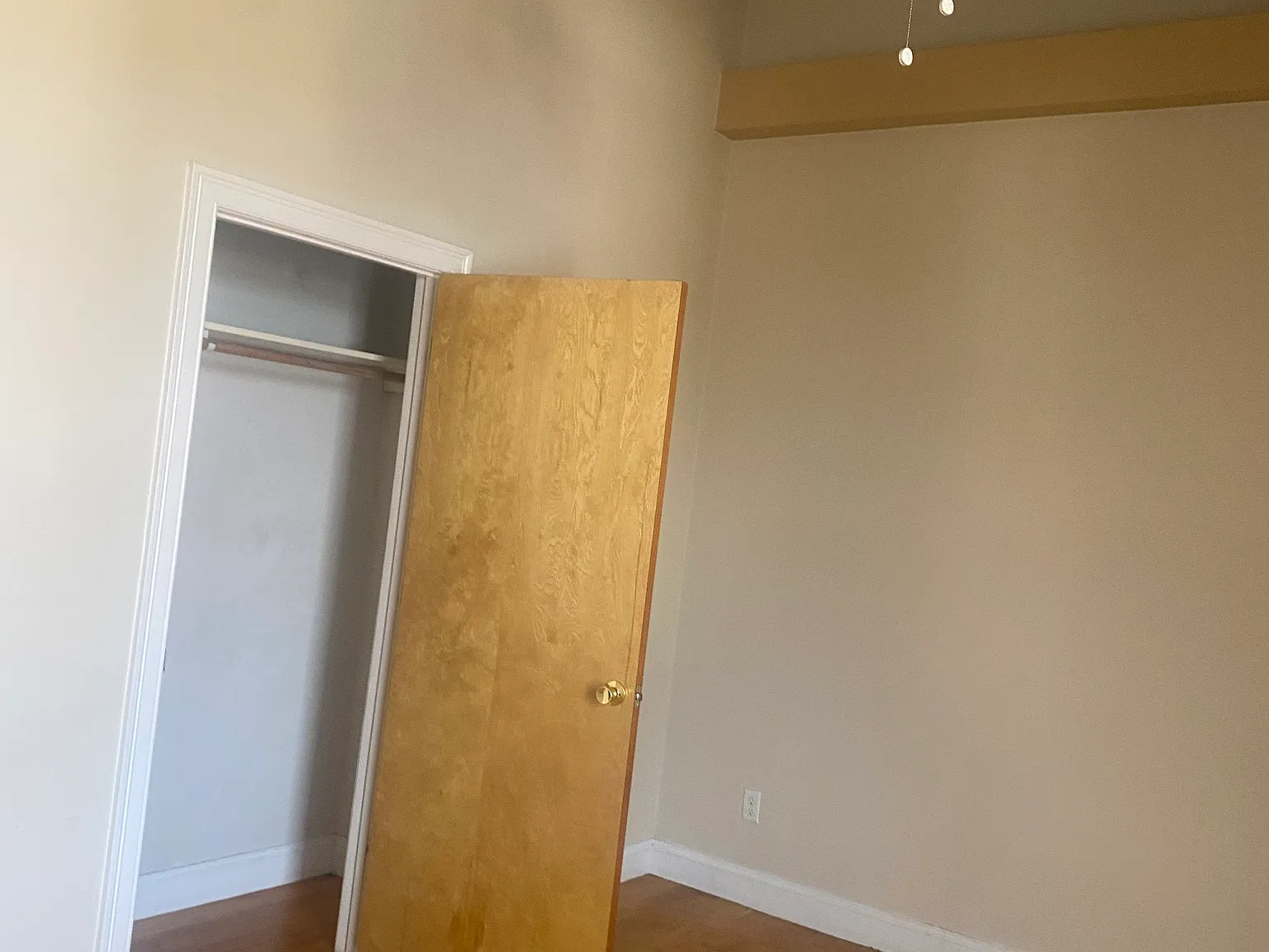 2 bed, 900 sqft, $1,400 — Photo 3